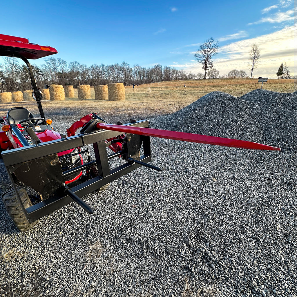 YITAMOTOR® Lanza de heno para tractor de 49" y cargadora compacta de 3000 lb de fijación rápida para tractores Bobcat con 2 lanzas estabilizadoras de 17" Accesorio de púas de horquilla con púas